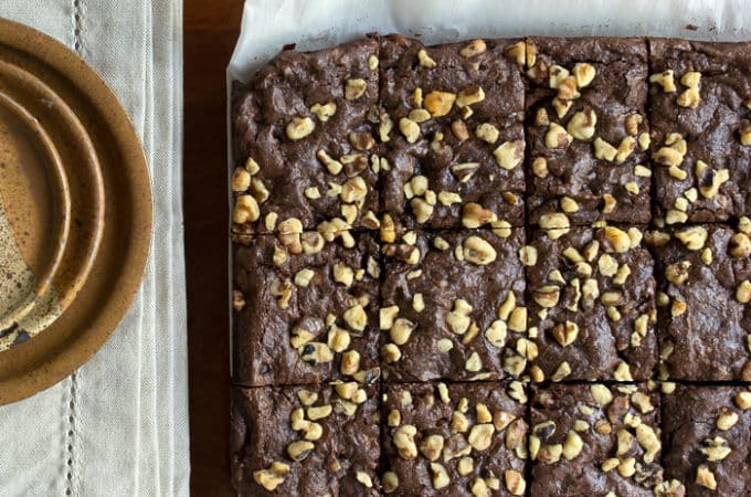 Find Out What Flour Makes the Best Gluten-Free Vegan Brownies - it's whole grain teff flour!