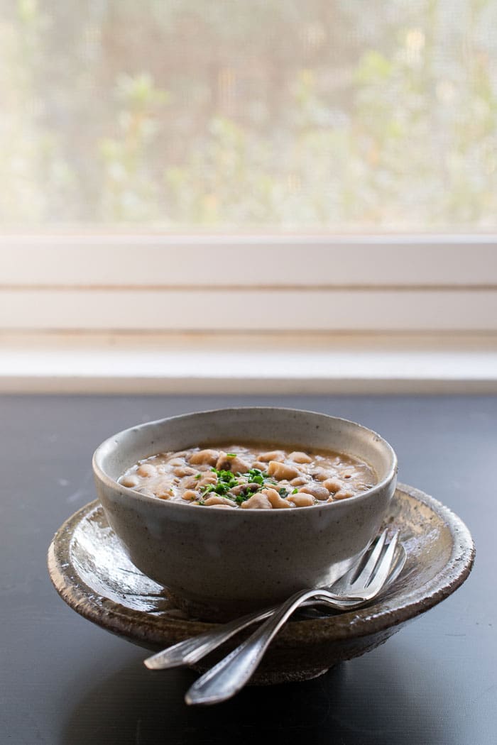 Vegan Instant Pot: Vegan Creamy Black-Eyed Peas