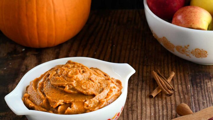 Pumpkin pie hummus