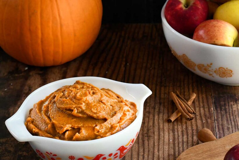 Pumpkin pie hummus